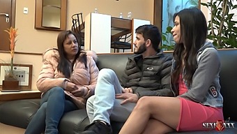 Couple Shares Their First Porn Experience With Lidy Silva - Lalla Potira - Betosmoke