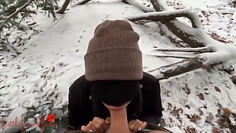 Public Park Handjob: Luna'S Near-Miss With Getting Caught While Sucking