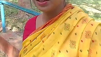 Desi Hot Sexy Bhabi In Amazing Porn Story